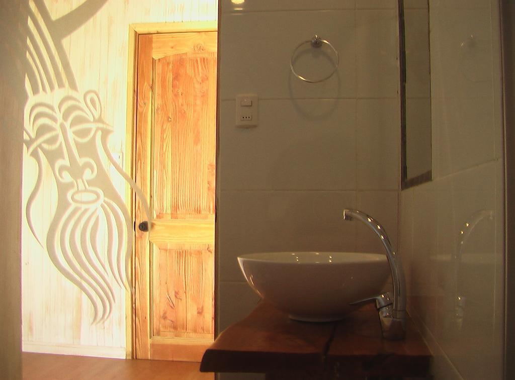 Mahia Hotel & Resto Hanga Roa Szoba fotó